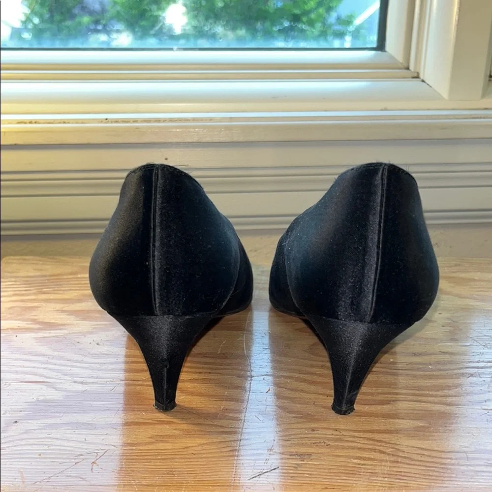Yves Saint‎ Laurent Black Satin Pumps